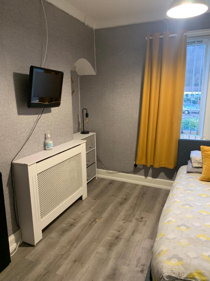 Nevis Rooms - Self Check In With Free Onsite Parking Inverlochy 외부 사진